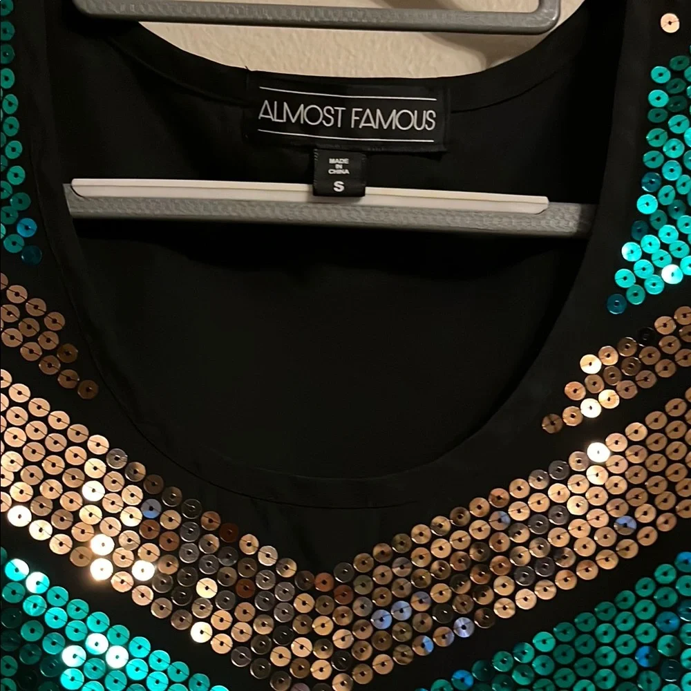 Sequin Aqua, Brown, Gold & Black Sequin Chevron Top - Picture 2 of 5